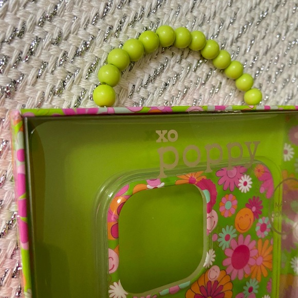 NWT! Poppy phone case protector for iPhone 13/12 Pro Max. Colorful, fun design. - Picture 5 of 14